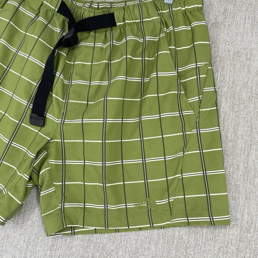 The North Face Class V Belted Board Shorts Mens Large Green Plaid Hiking Swim